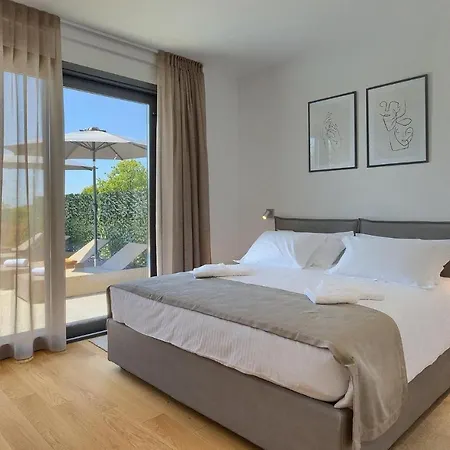 Gorgeous In With Kitchen Holiday home Porec