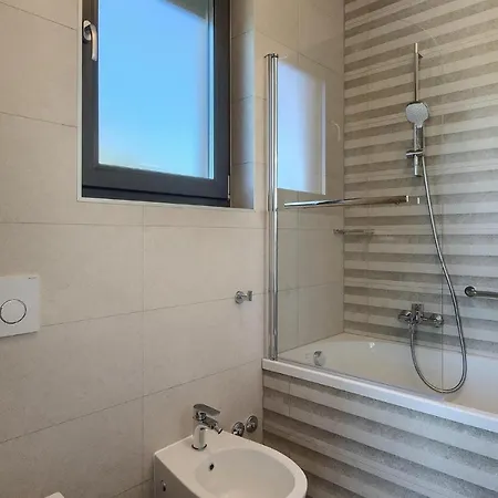 Holiday home Gorgeous In With Kitchen *